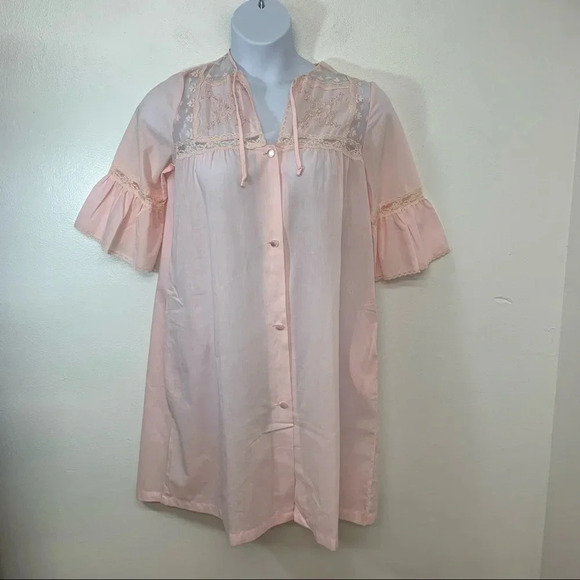 Intime  Nightgown Robe Small  Pastel Pink  Lace Embroidery Pockets Button Front - Picture 11 of 11
